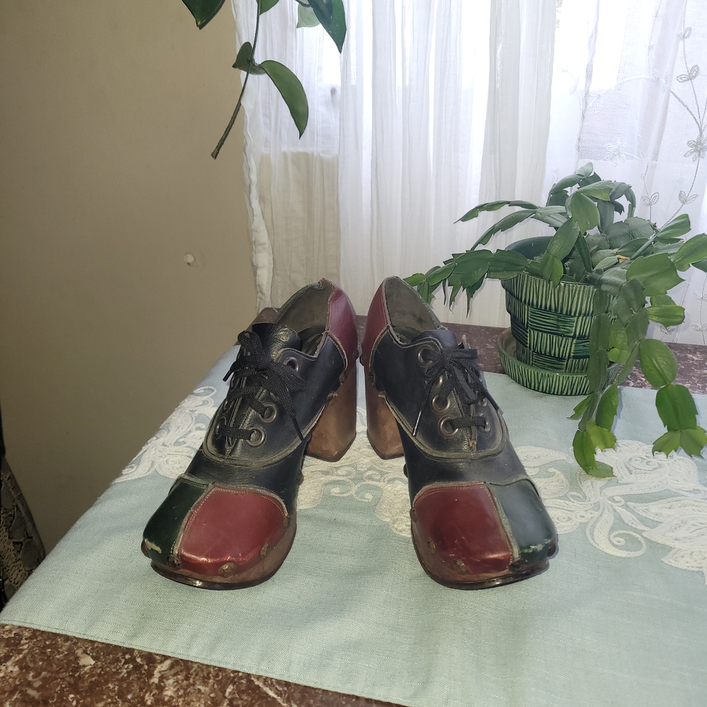 ✌️⚘️AMAZING Sbicca Multicolor Leather Patchwork Laceup  Platform Mules 8.5 To 9
